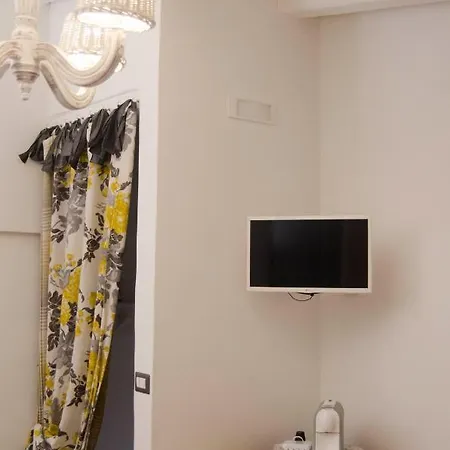 Bed and Breakfast Casa 28 *