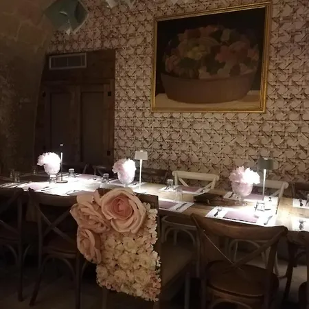 住宿加早餐酒店 Casa 28 卡诺萨-迪普利亚