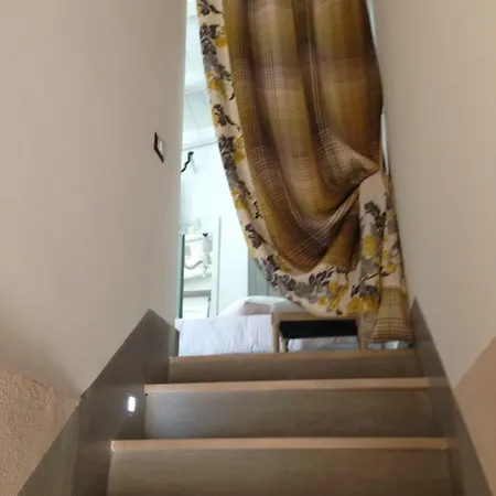 Casa 28 卡诺萨-迪普利亚